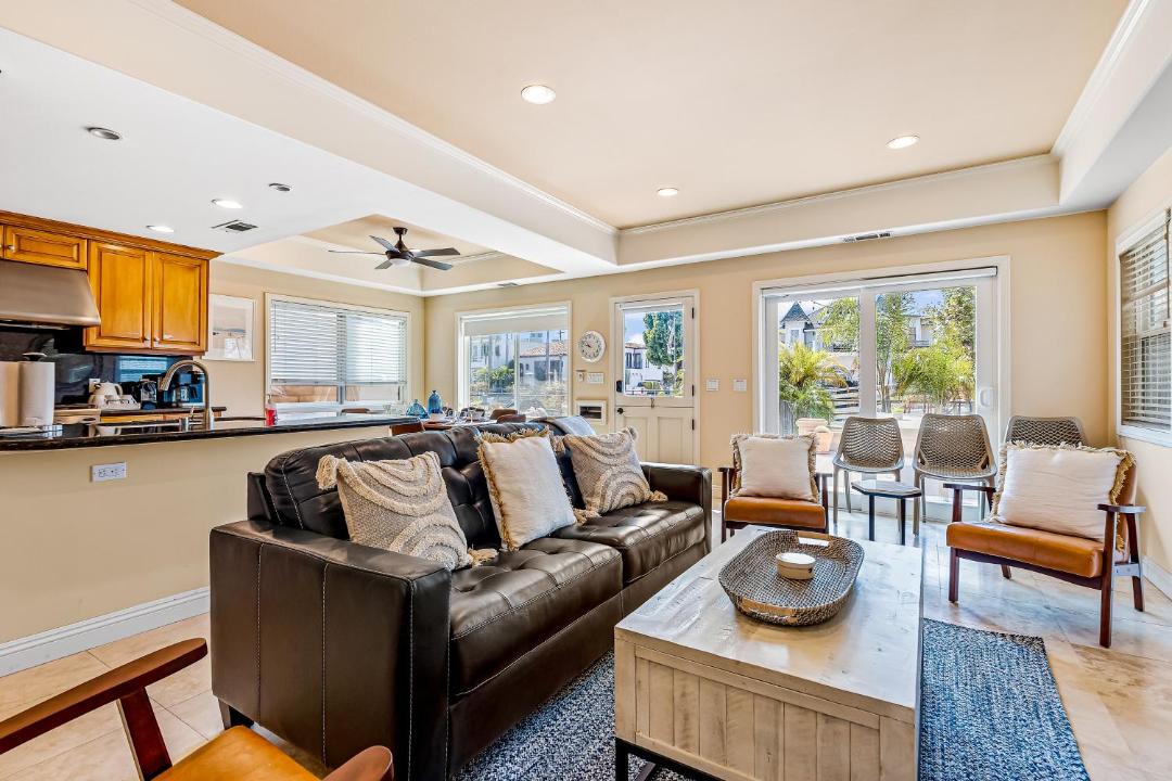 Photo of Livingroom in Naples