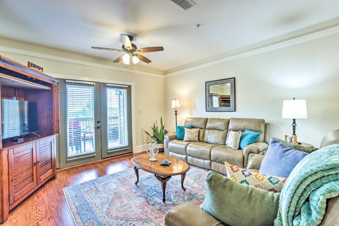 Photo of Livingroom in Talladega