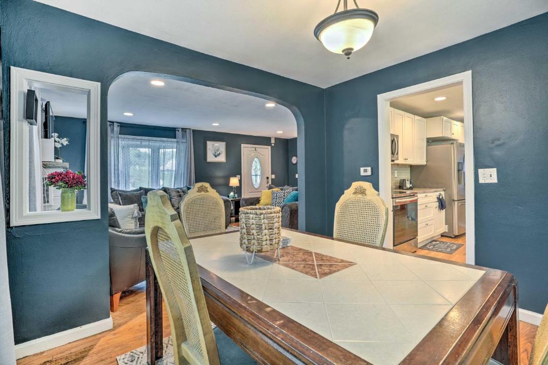 Photo of Livingroom in Eastside