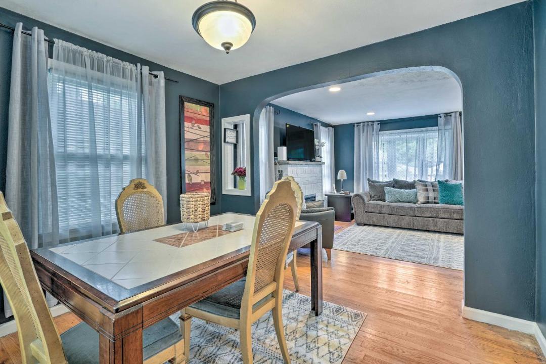 Photo of Livingroom in Eastside
