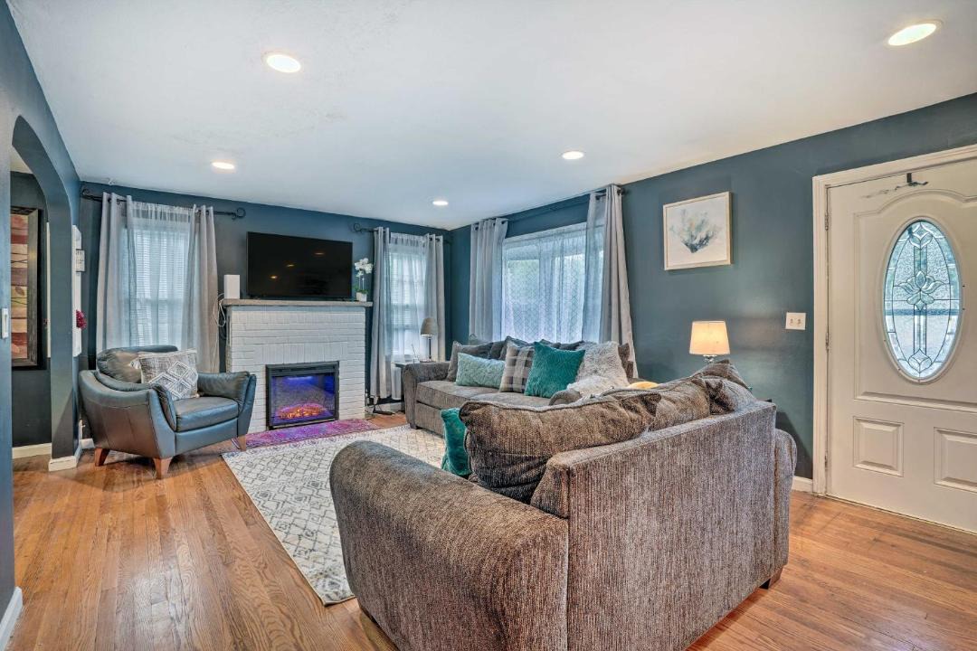 Photo of Livingroom in Eastside