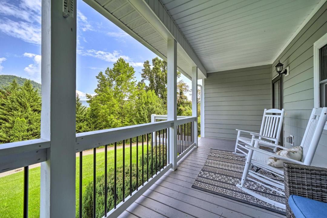 Photo of Patio Balcony in Waynesville