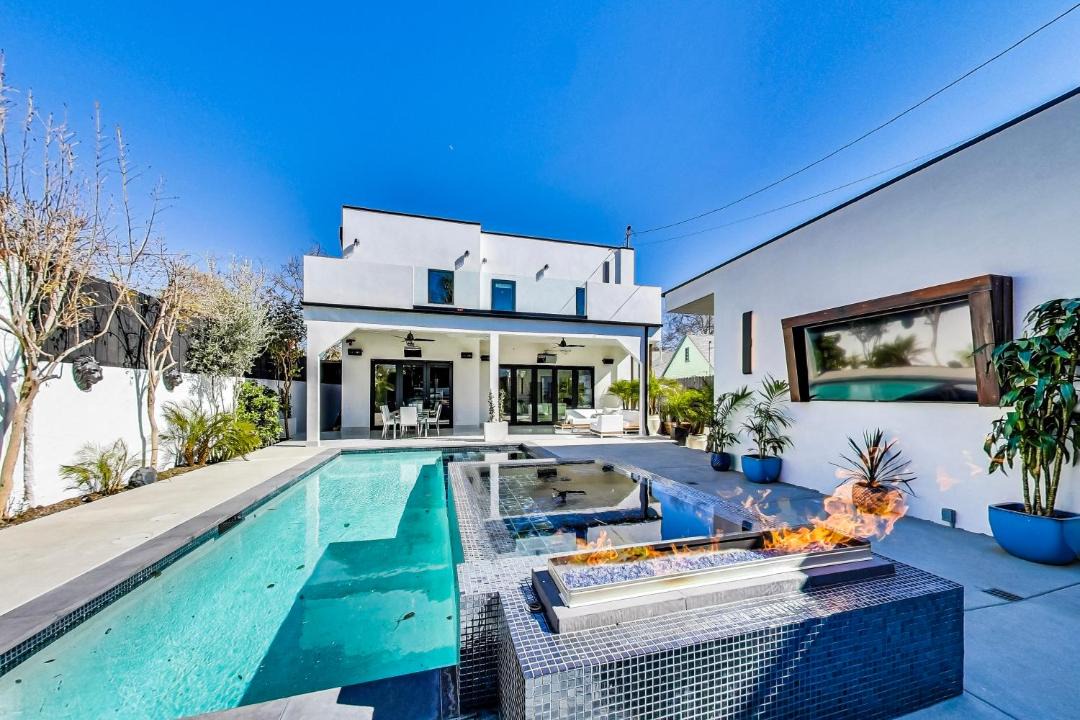 Photo of Outdoor in Melrose