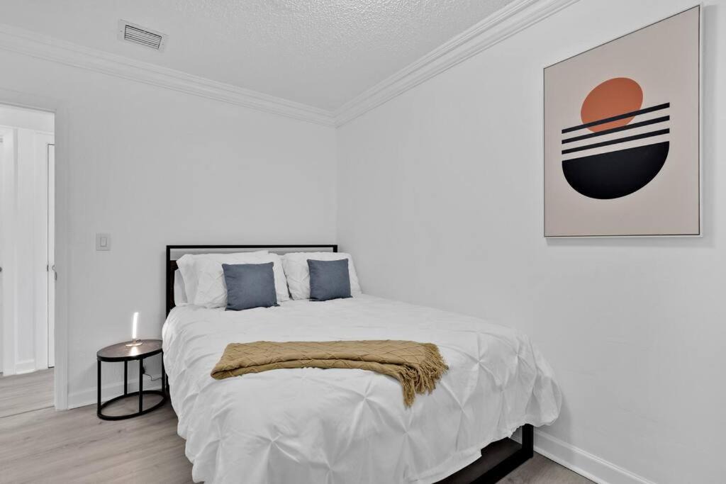 Photo of Bedroom in Pompano Beach