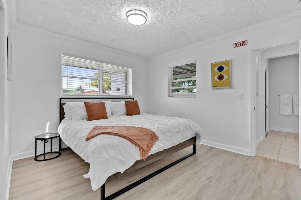 Photo of Bedroom in Pompano Beach