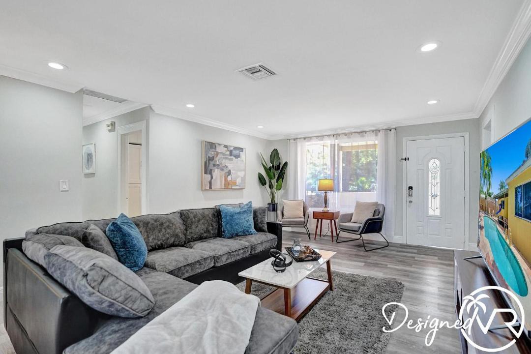 Photo of Livingroom in Riverland Village