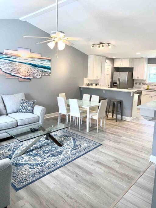 Photo of Livingroom in Piney Green