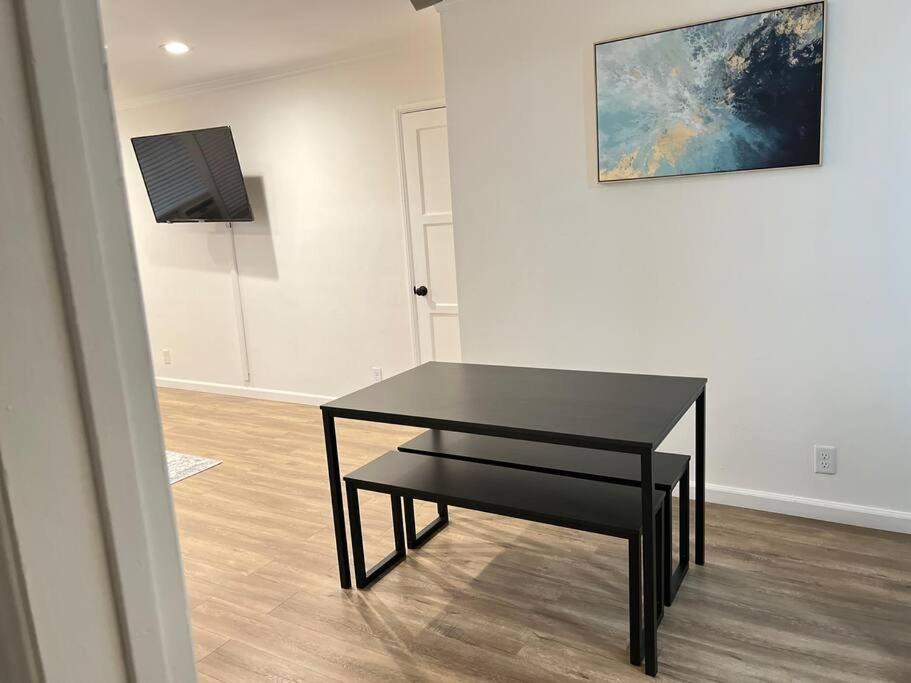 Photo of Livingroom in Hollywood