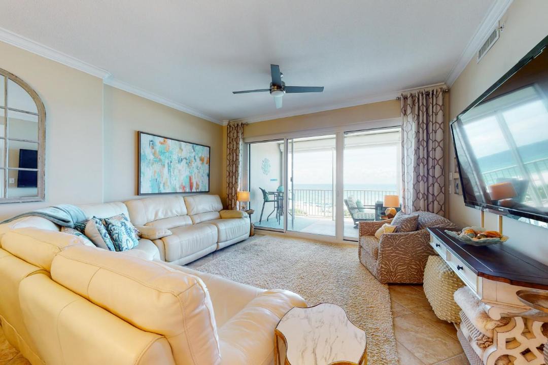 Photo of Livingroom in Orange Beach East