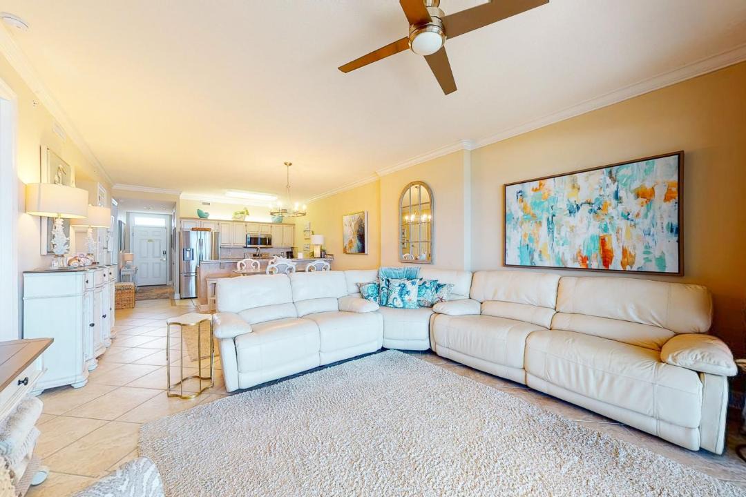 Photo of Livingroom in Orange Beach East