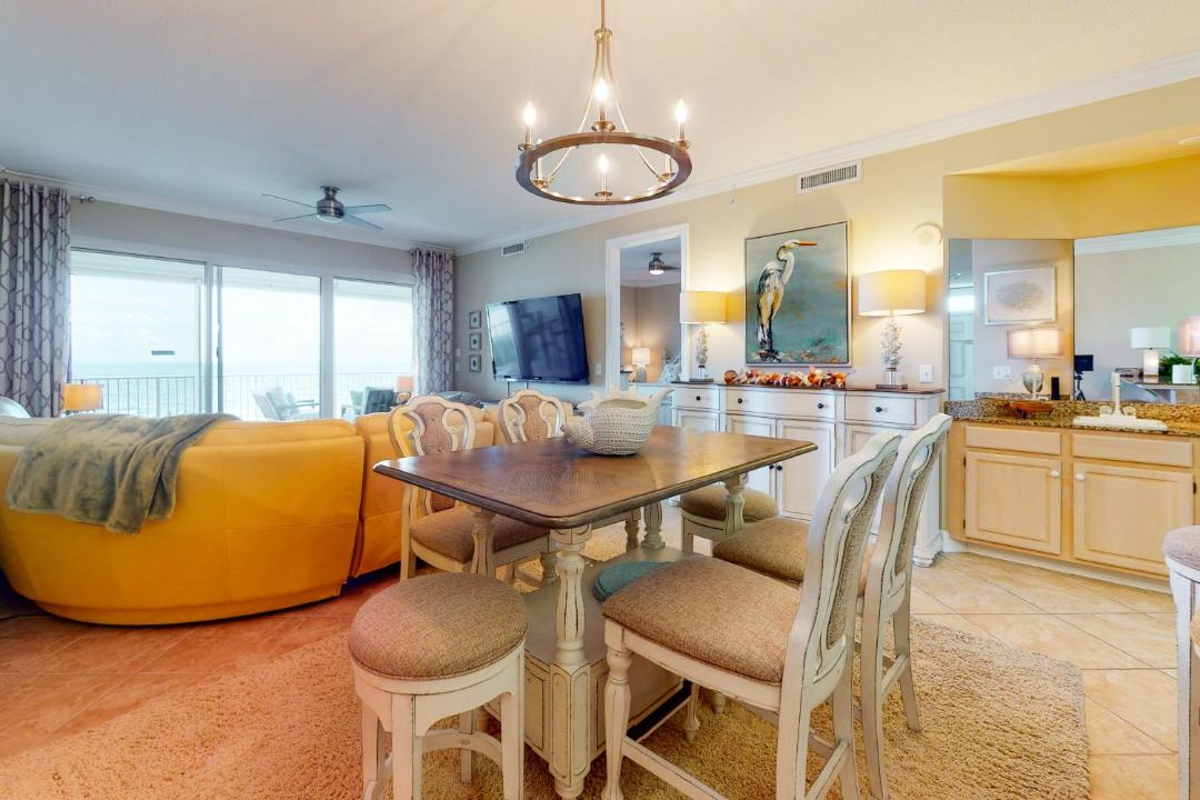 Photo of Livingroom in Orange Beach East