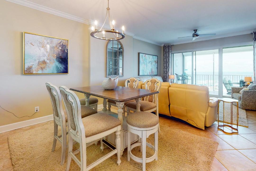 Photo of Livingroom in Orange Beach East