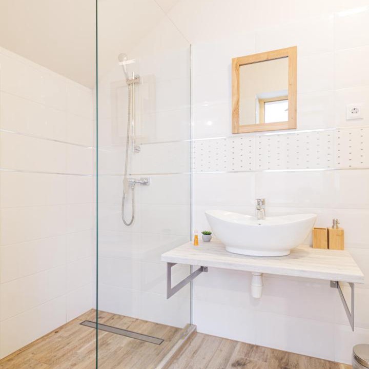 Photo of Bathroom in Boly