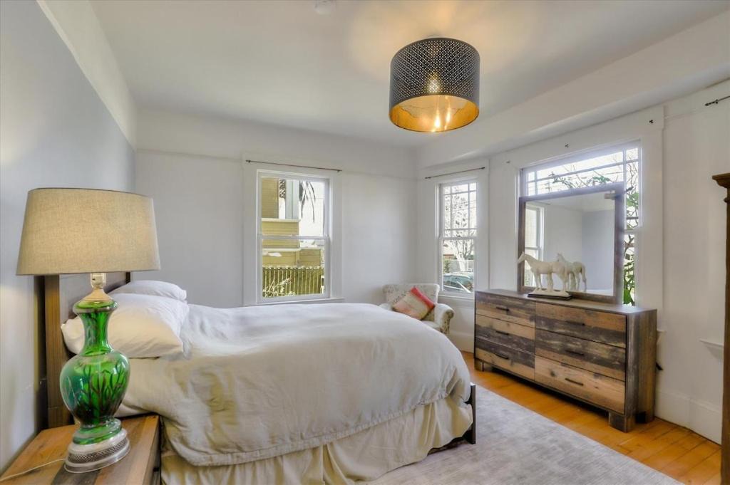 Photo of Bedroom in Paradise Park
