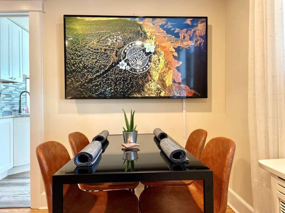 Photo of Livingroom in Hawthorne