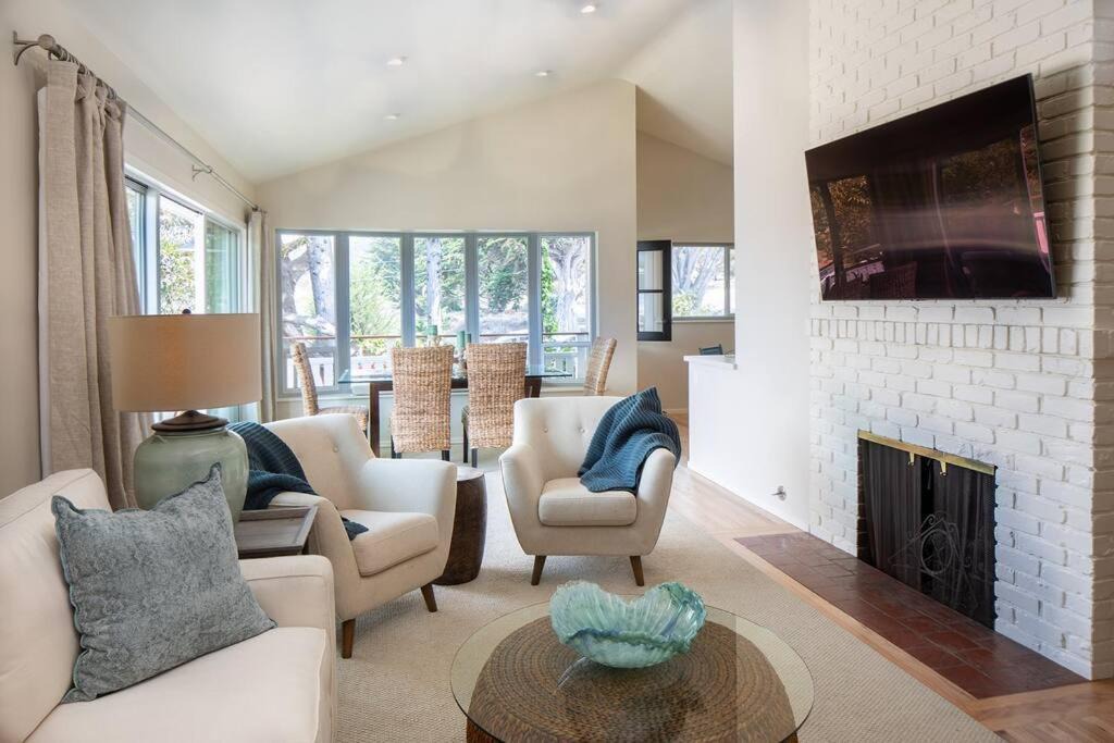 Photo of Livingroom in Golden Rectangle