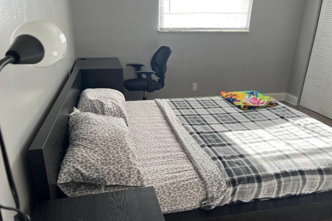 Photo of Bedroom in Coral Ridge Isles