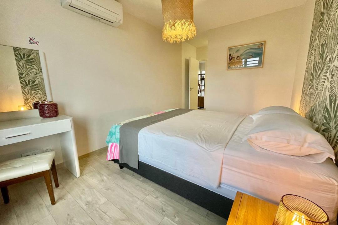 Photo of Bedroom in Faaa