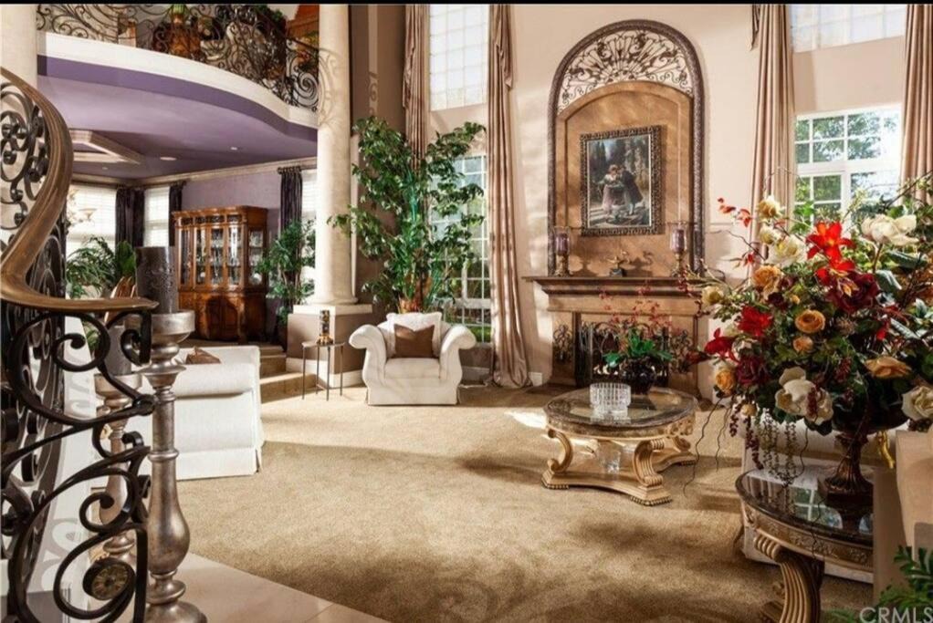 Photo of Livingroom in Laguna Hills