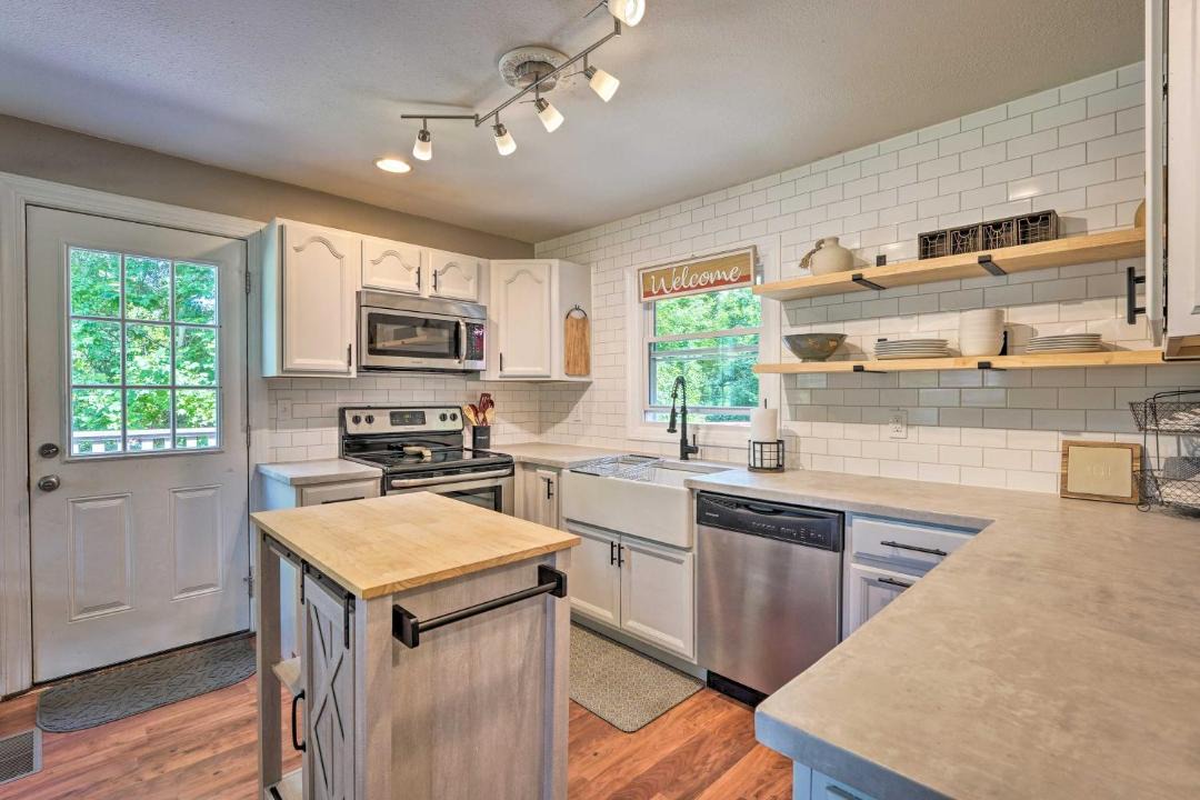 Photo of Kitchen in Black Mountain