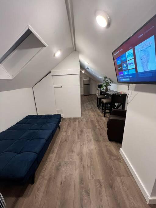 Photo of Livingroom in Belleville