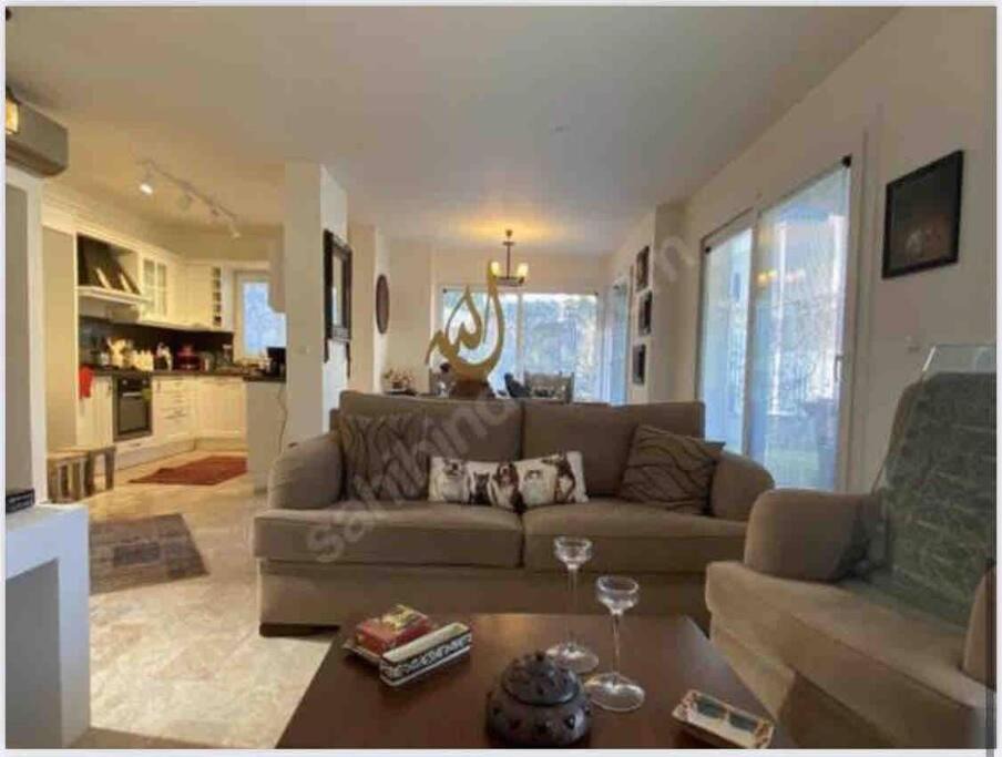 Photo of Livingroom in Gundogan