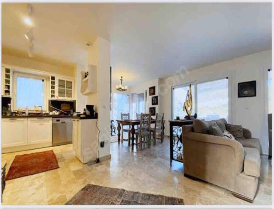 Photo of Livingroom in Gundogan