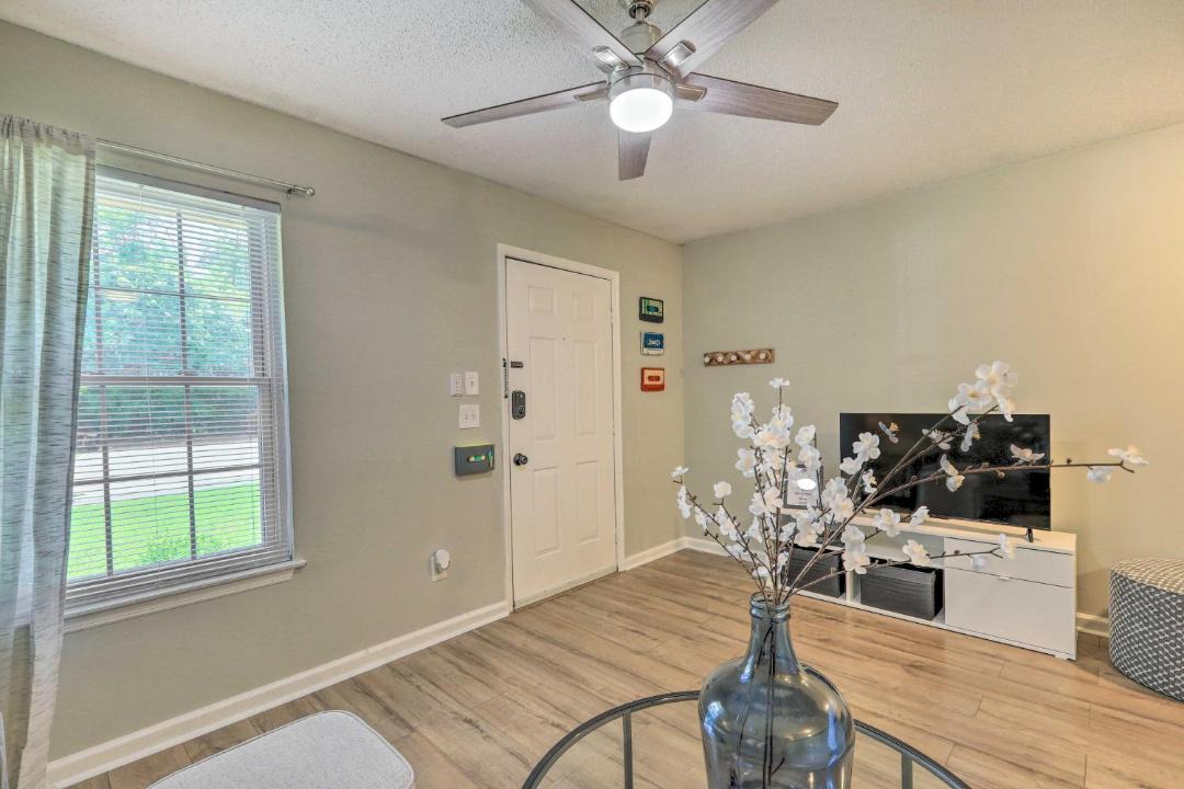 Photo of Livingroom in Auburn