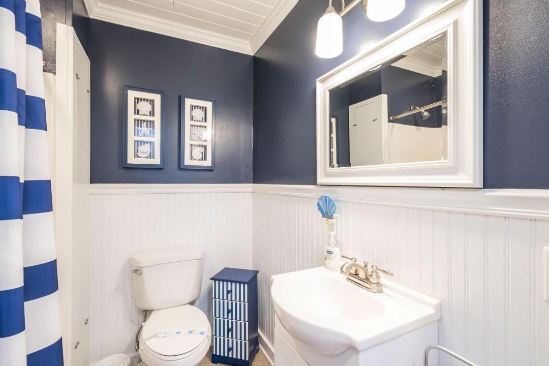 Photo of Bathroom in Yaupon Beach