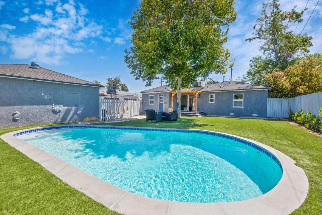 Photo of Outdoor in Reseda
