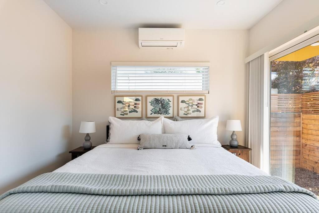 Photo of Bedroom in South Fair Oaks