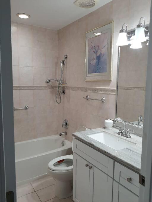 Photo of Bathroom in Sunrise Park