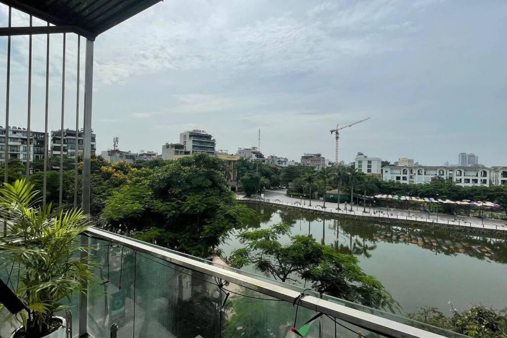 Photo of Others in Nhat Tan