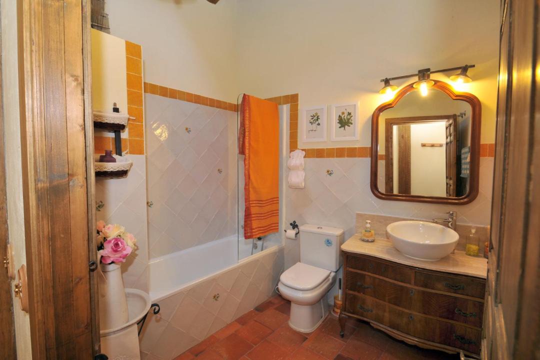 Photo of Bathroom in Caballar