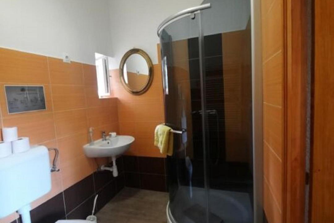 Photo of Bathroom in Davod