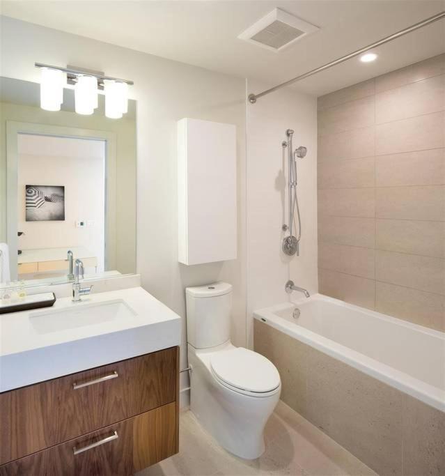 Photo of Bathroom in Downtown Los Angeles