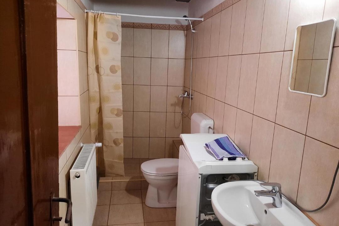 Photo of Bathroom in Kovagoors
