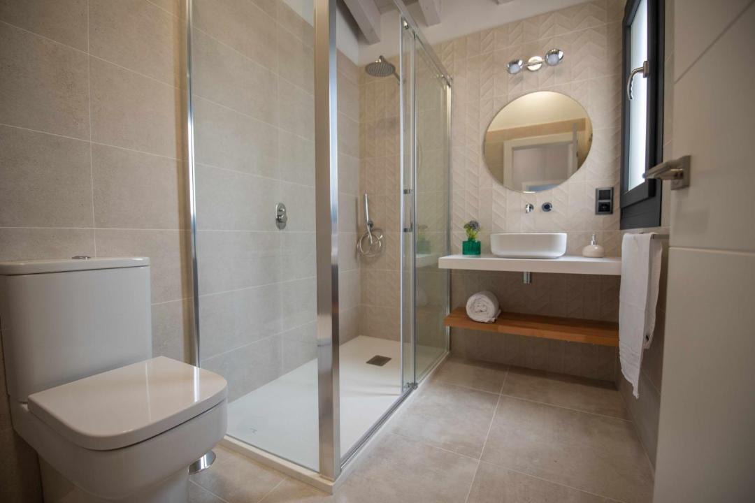 Photo of Bathroom in Poo