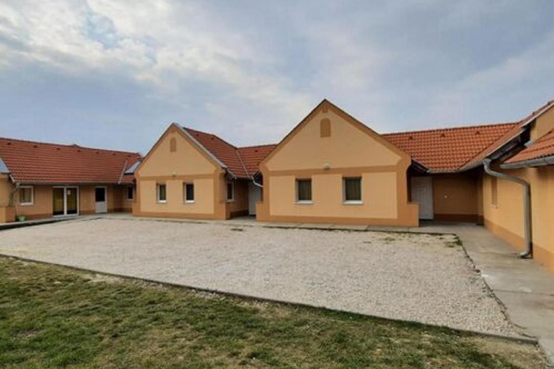 Photo of Buildings in Davod