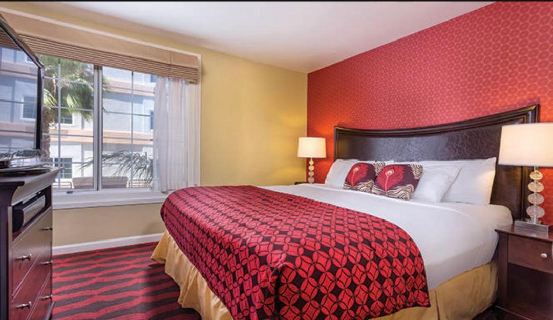 Photo of Bedroom in Anaheim Resort