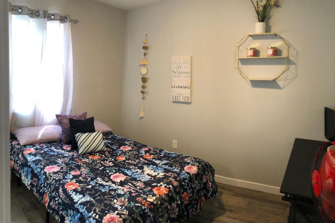 Photo of Bedroom in Downtown Los Angeles