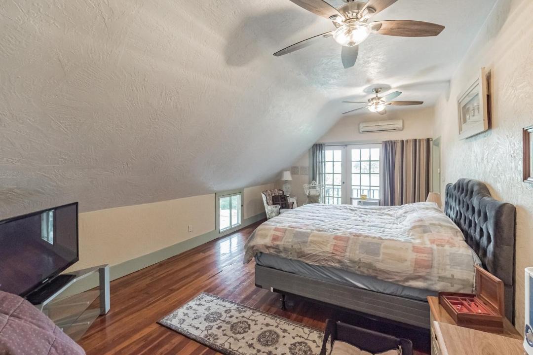 Photo of Bedroom in Crescent City