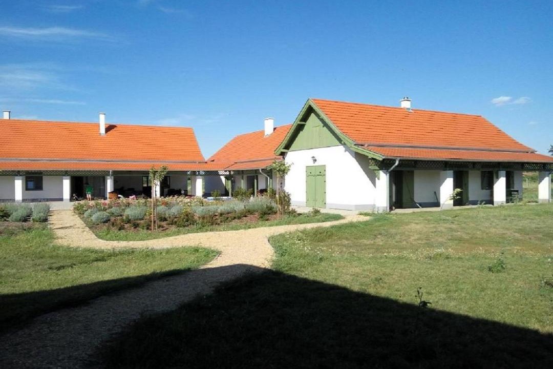 Photo of Others in Tomajmonostora