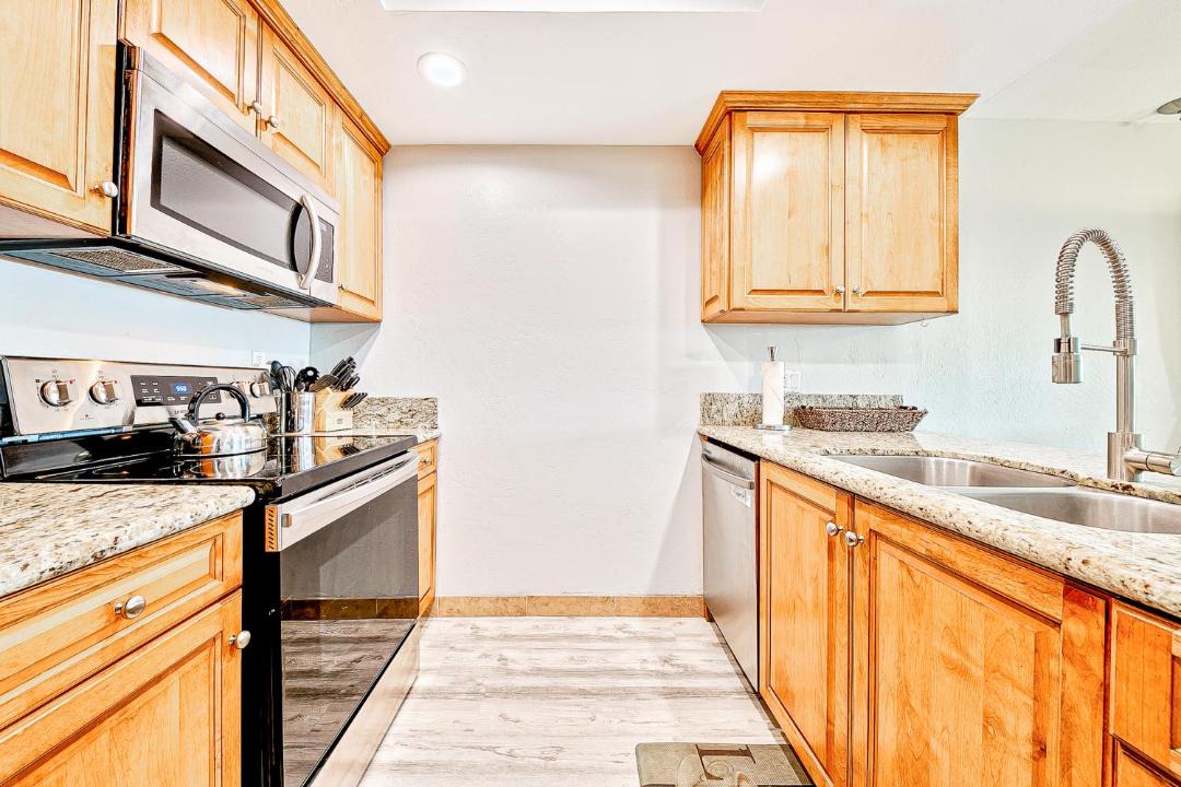 Photo of Kitchen in Balboa Peninsula