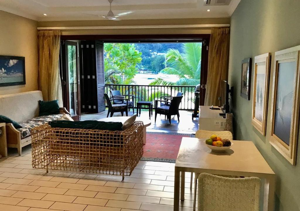 Photo of Livingroom in Eden Island