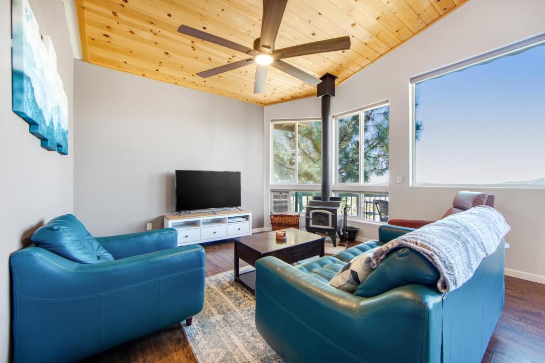 Photo of Livingroom in Idyllwild