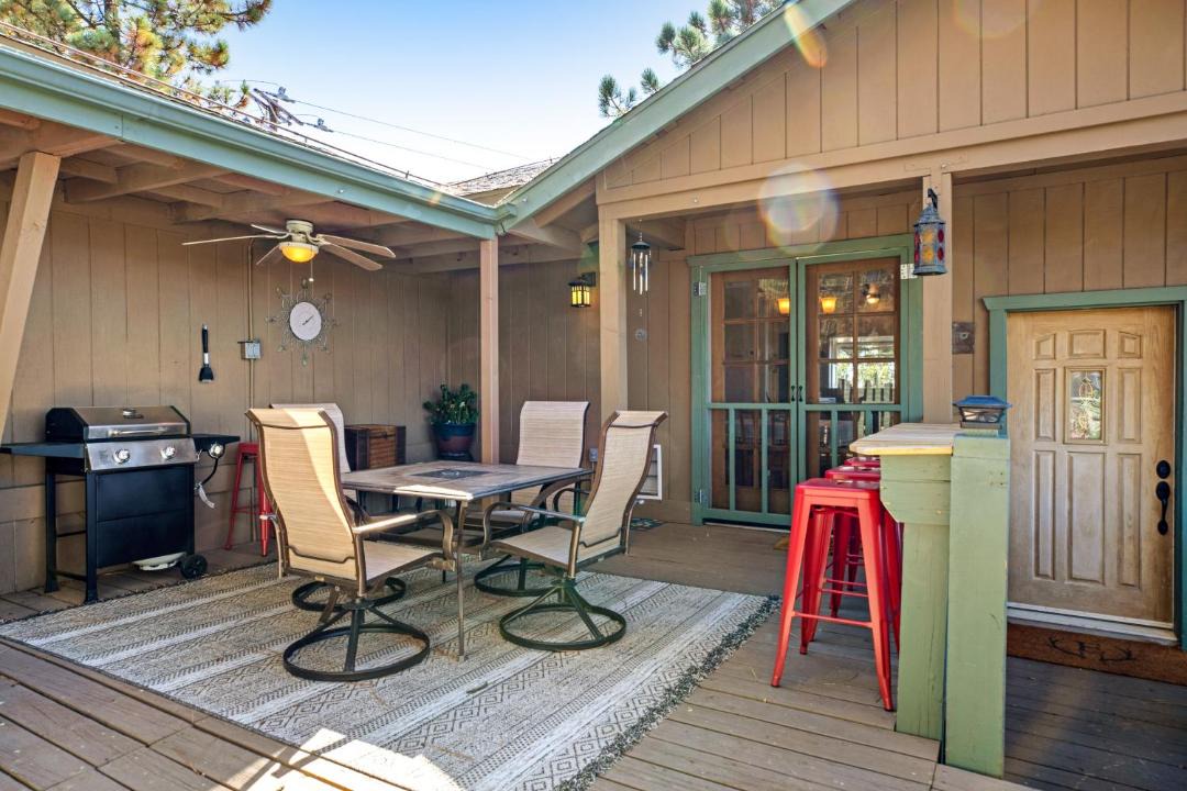 Photo of Patio Balcony in Idyllwild