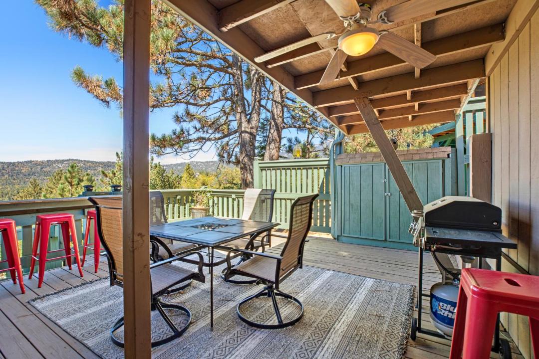Photo of Patio Balcony in Idyllwild