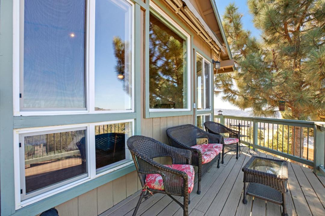 Photo of Patio Balcony in Idyllwild