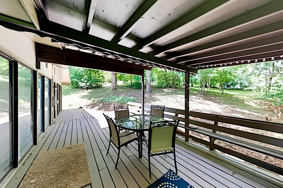 Photo of Patio Balcony in Woodfin